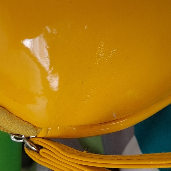 PINEAPPLE  🍍 coin purse...Yellow - Picture 2 of 4